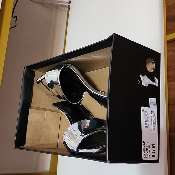 INC shoes - Picture 7 of 7